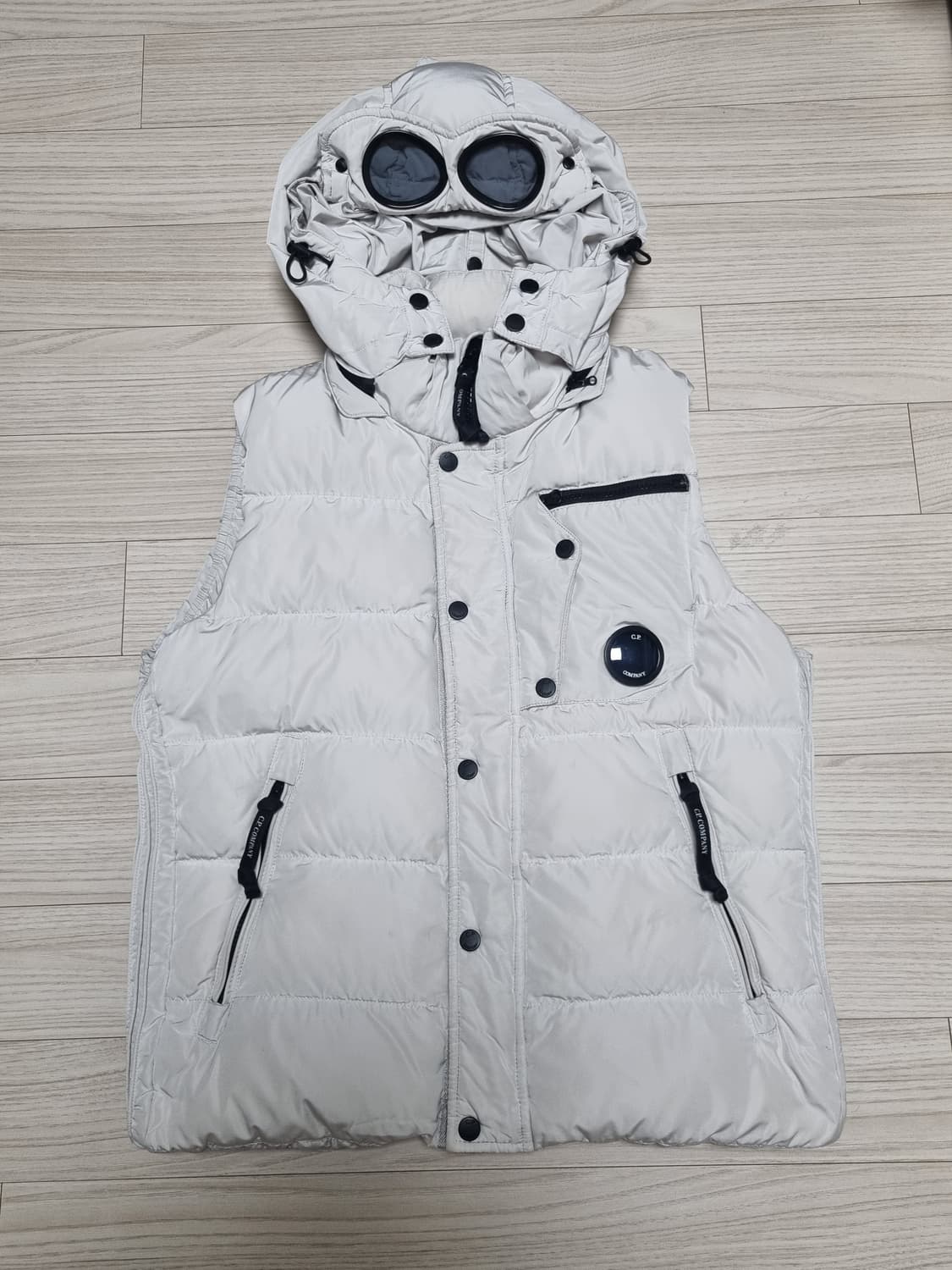 cp컴퍼니 밀레밀리아 패딩조끼 상품이미지2