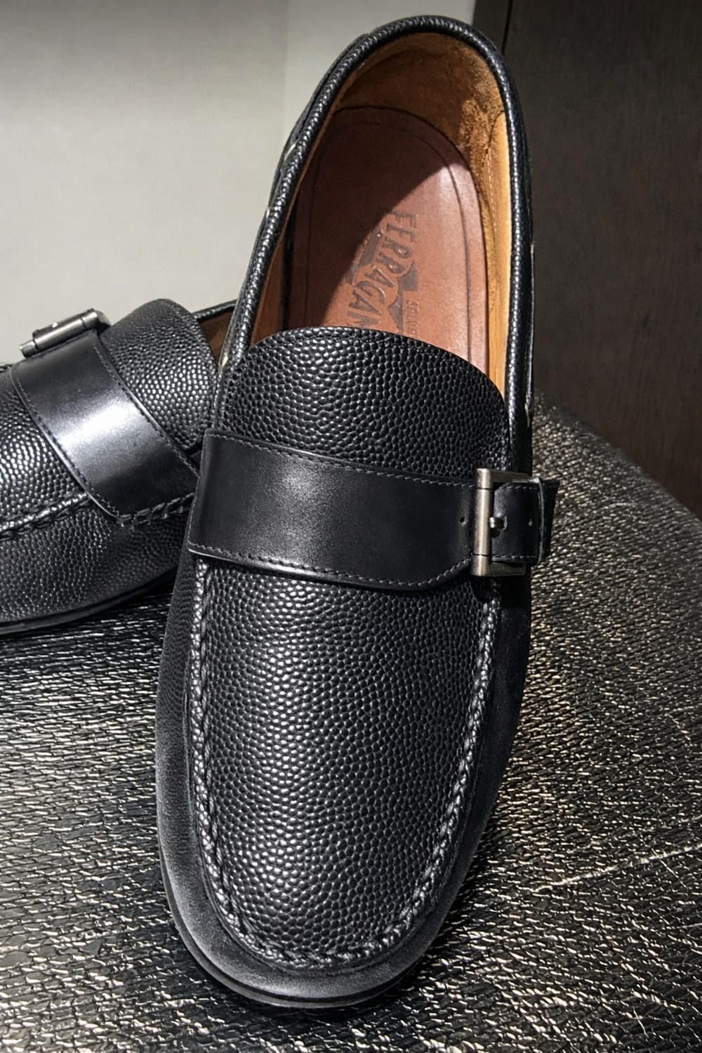 살바토레 페라가모 남성 블랙 가죽 로퍼 8½ 상품이미지2