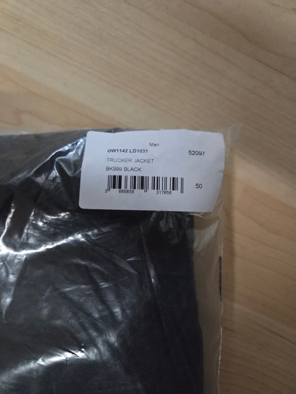 르메르 헤비 데님 트러커 자켓 블랙 50 사이즈 팔아요 상품이미지3