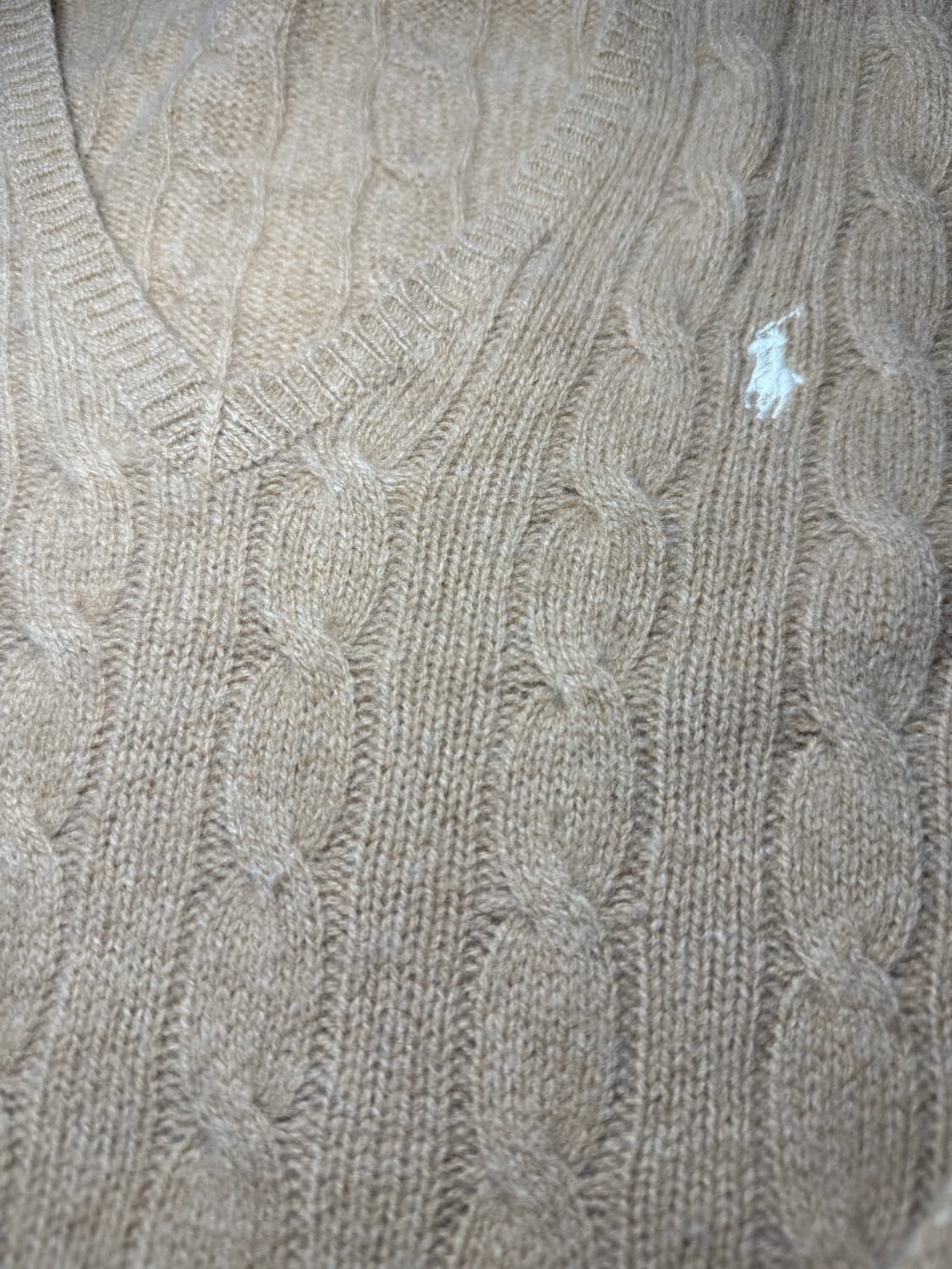 폴로 랄프로렌 브이넥 케이블 니트 브라운 상품이미지4