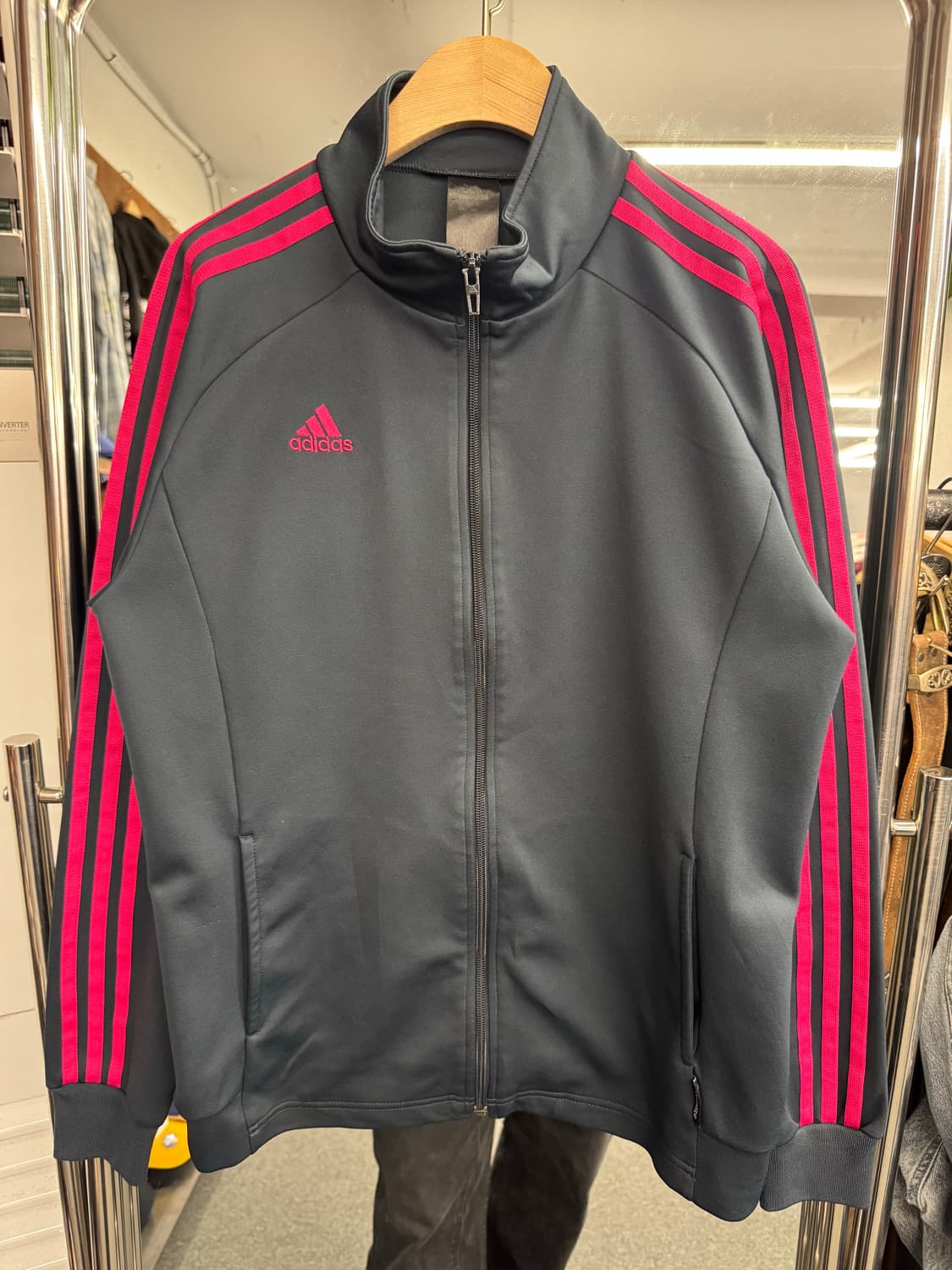 아디다스 차콜/핑크 트랙탑 져지 상품이미지1