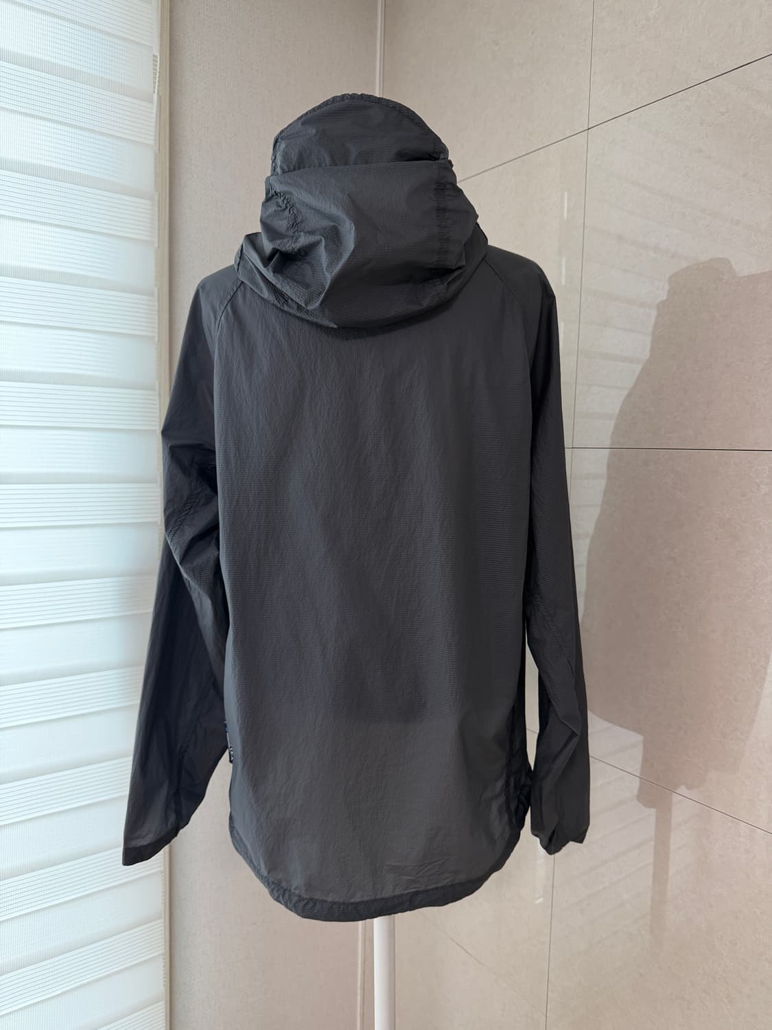 케일 cayl 라이트 에어 패커블 자켓 그레이 S 상품이미지3