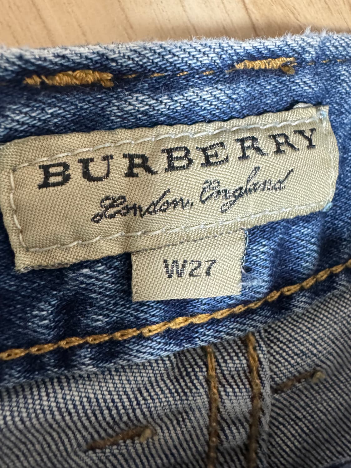 버버리 스트레치 로우라이즈 중청워싱 스키니 데님 27사이즈 상품이미지6