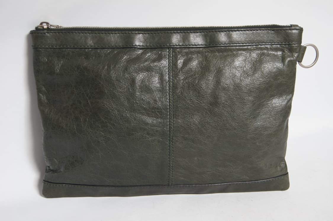 발렌시아가 멋스러운 가죽 클러치백 상품이미지8