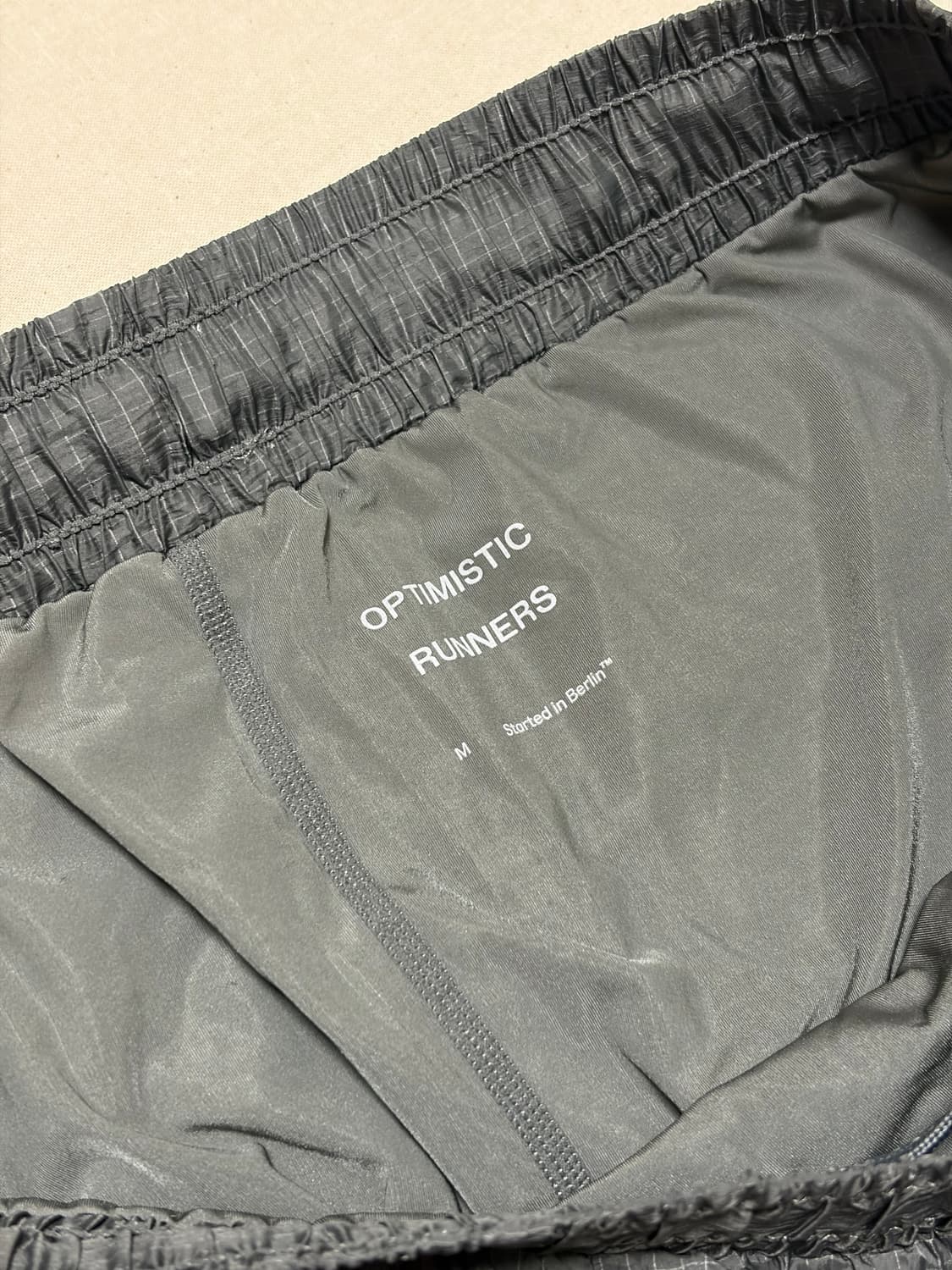 옵티미스틱 러너스 글로시 나일론 쇼츠 [M] 상품이미지5