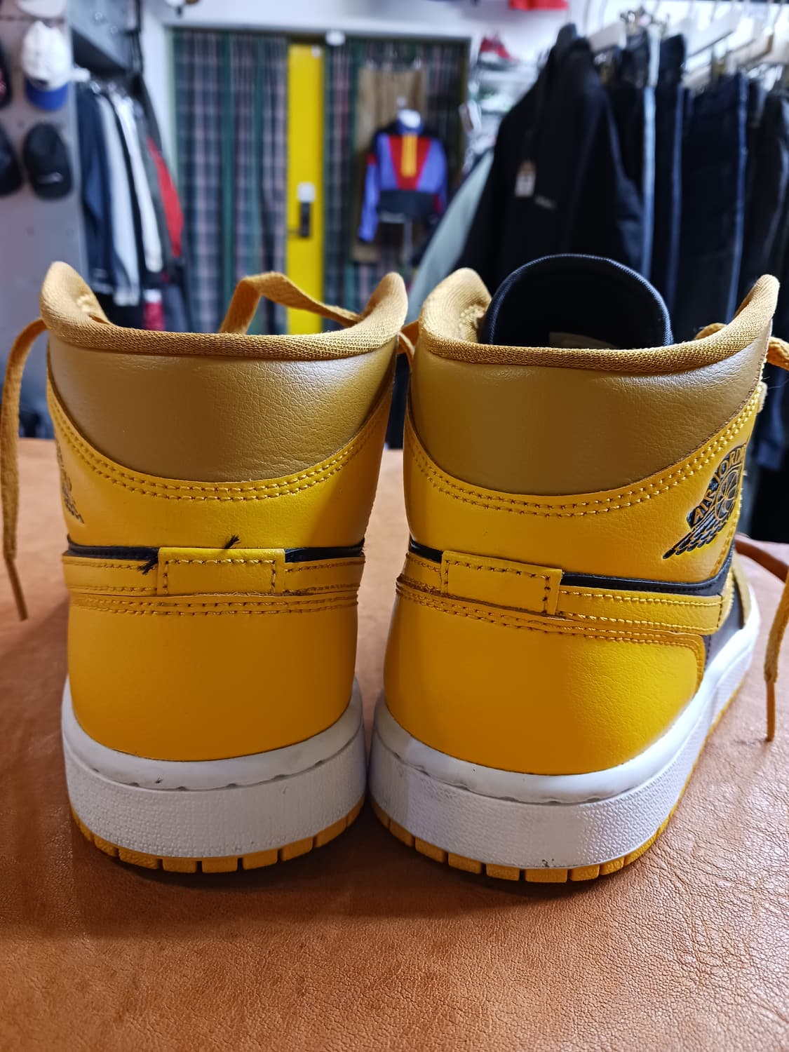 나이키 에어조던 우먼스 1미드 처트니 상품이미지5