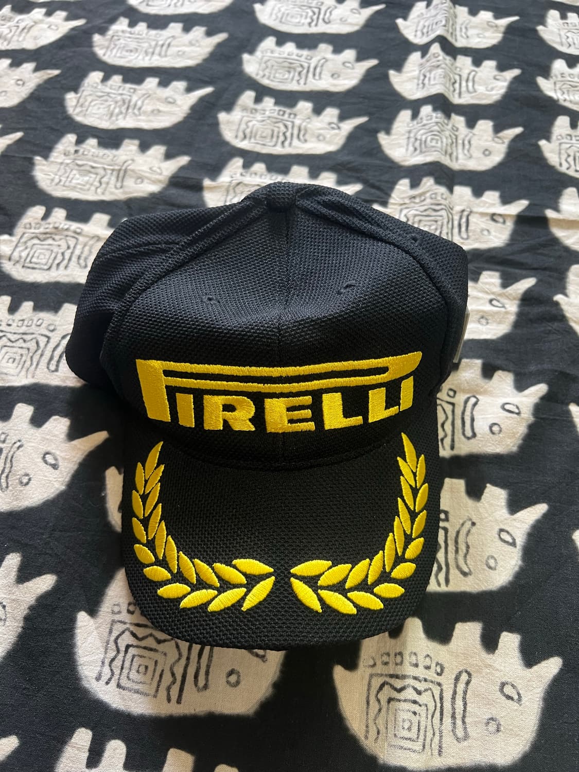 피렐리(Pirelli) 100주년 기념 월계수 캡 상품이미지1