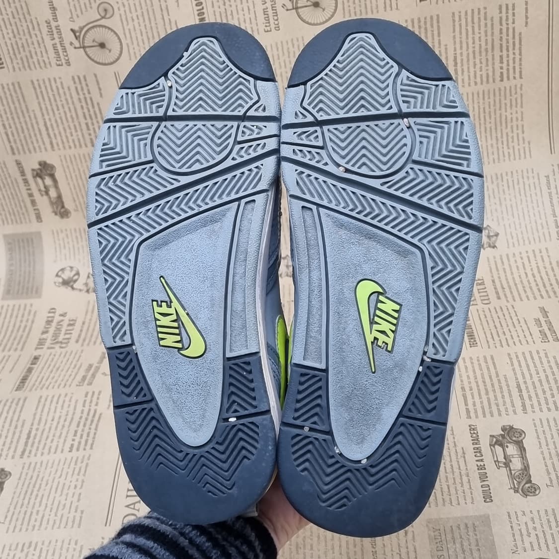 나이키 플라이트 레거시2 미드 240 상품이미지3