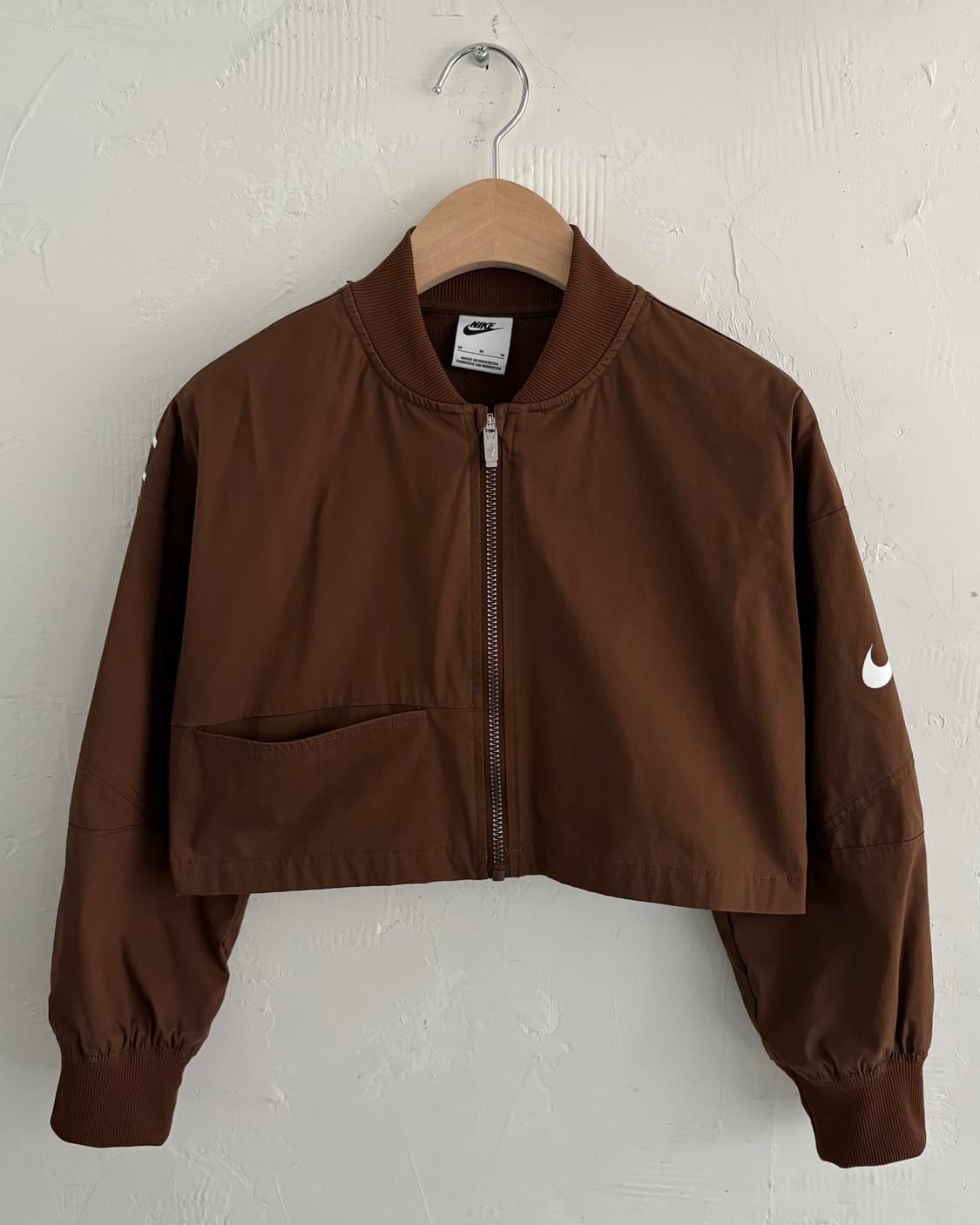 Nike 나이키 브라운 컬러 크롭 스우시 바람막이 자켓 상품이미지2