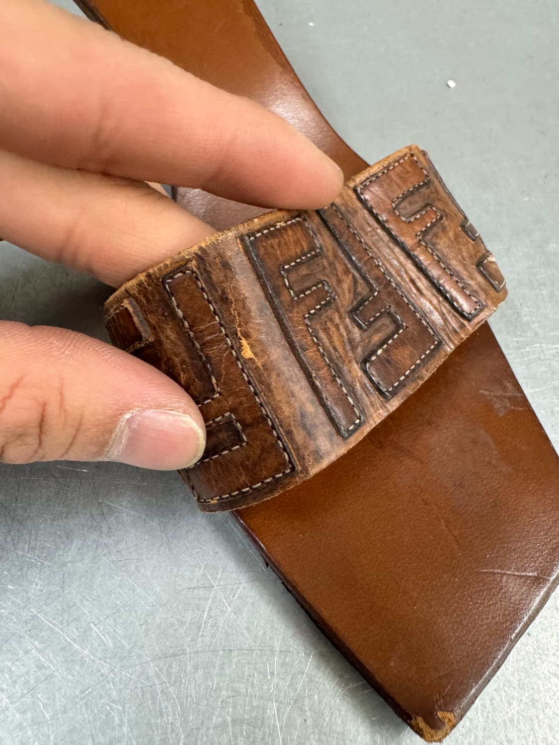 펜디 브라운 가죽 뮬 힐 36.5 상품이미지6