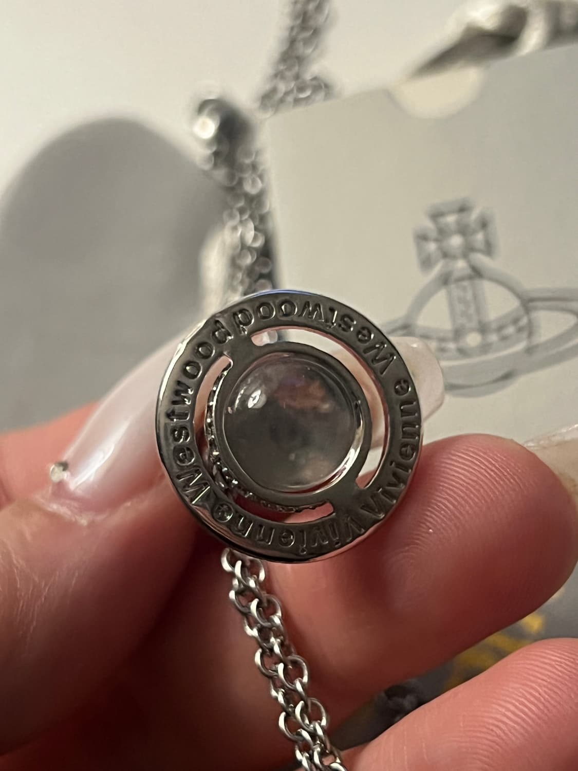 비비안웨스트우드 orb 큐빅 목걸이 상품이미지3