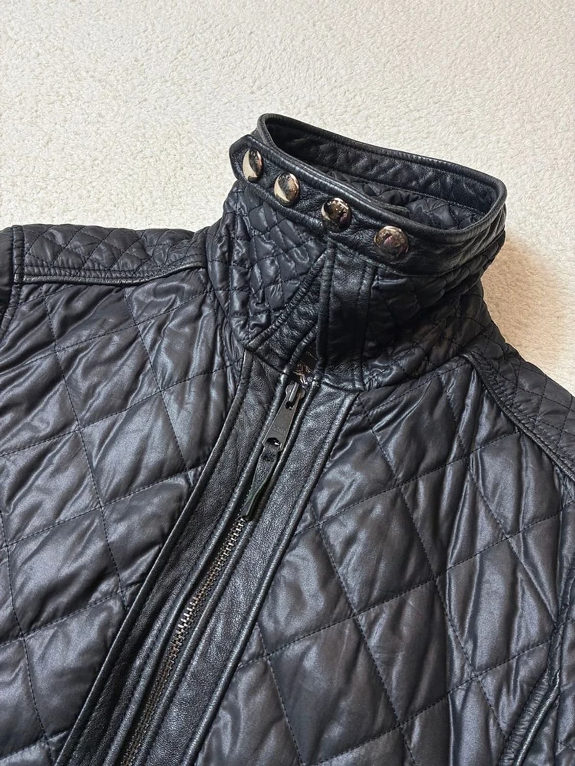 버버리 00's Y2K 하이넥 가죽 배색 퀼팅 자켓 PN6858 상품이미지3