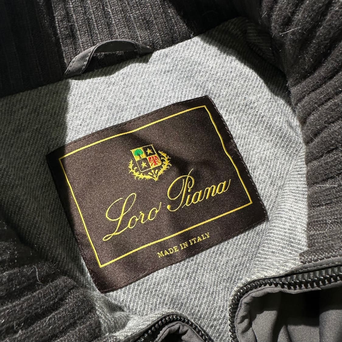 로로피아나 구스다운 캐시미어 블렌드 라이닝 패딩 자켓 상품이미지4