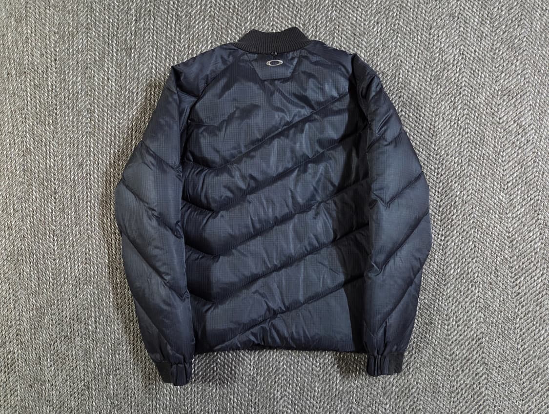 오클리 00s 블랙 로고 덕다운 패딩
 상품이미지2