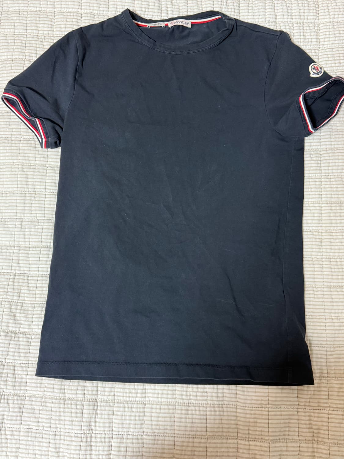 몽클레어 슬림핏 반팔 네이비 상품이미지1