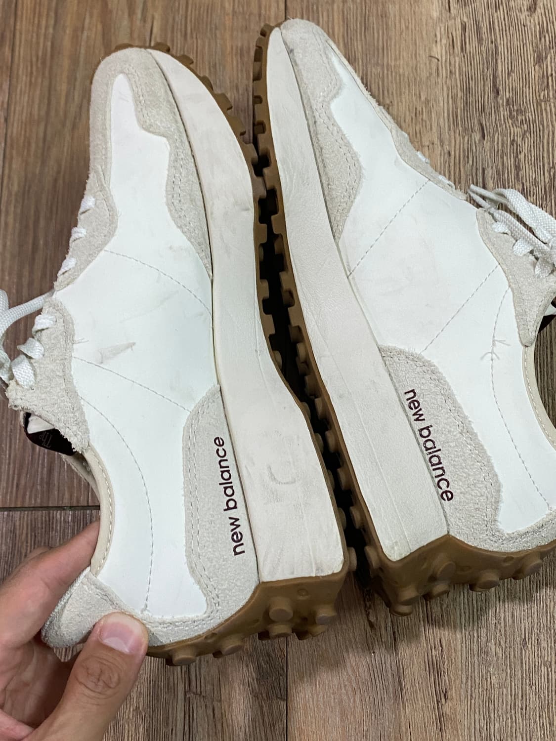 뉴발란스 327 우먼스 버건디 245 상품이미지6