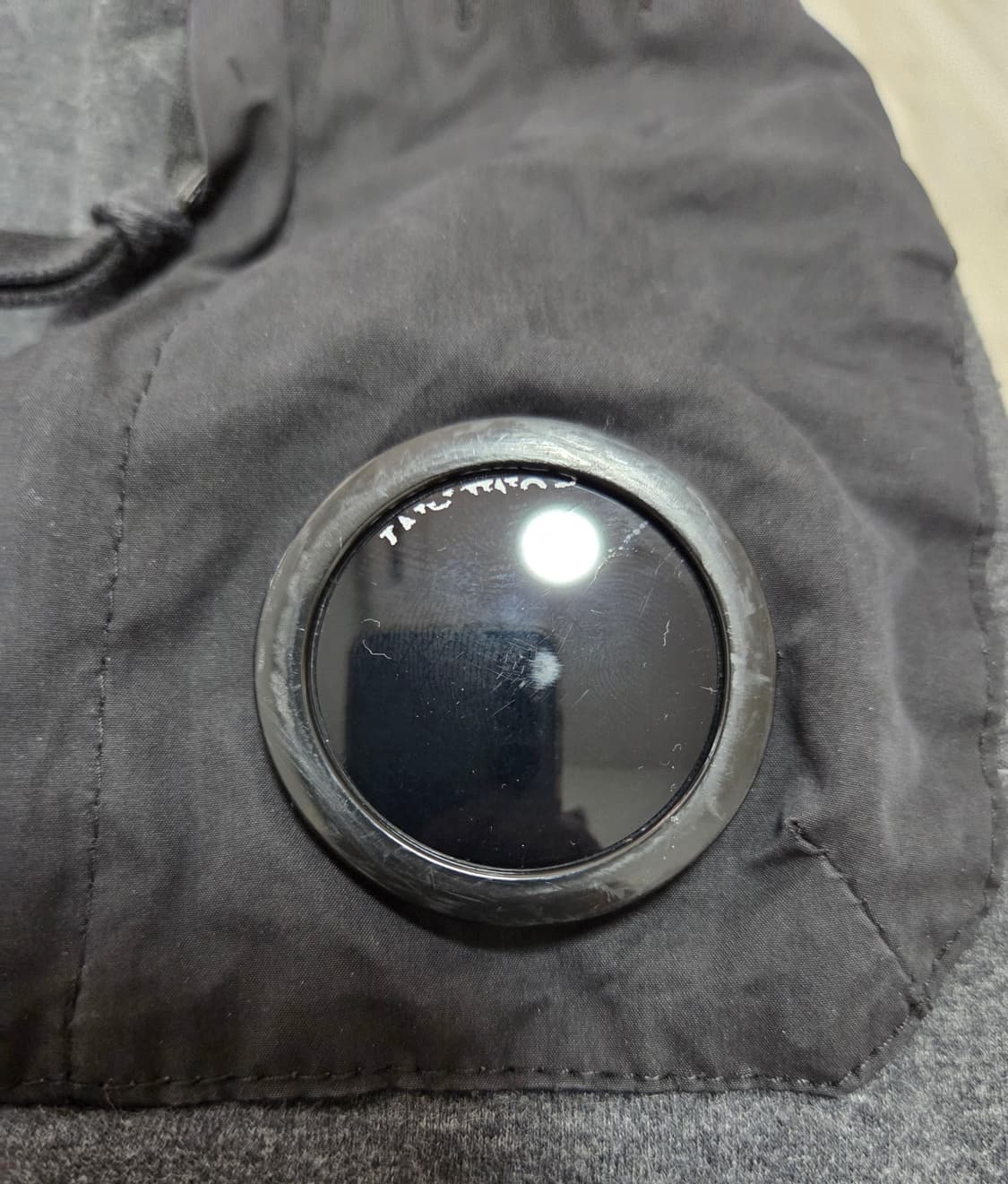 씨피컴퍼니 렌즈 패치 맨투맨 상품이미지6