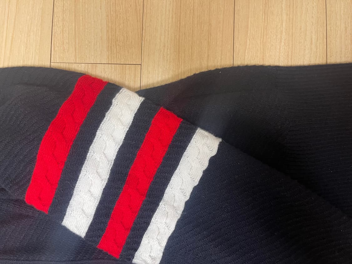 톰브라운 가디건 상품이미지3