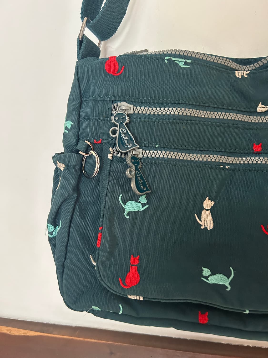 고양이 지퍼 크로스백  상품이미지1