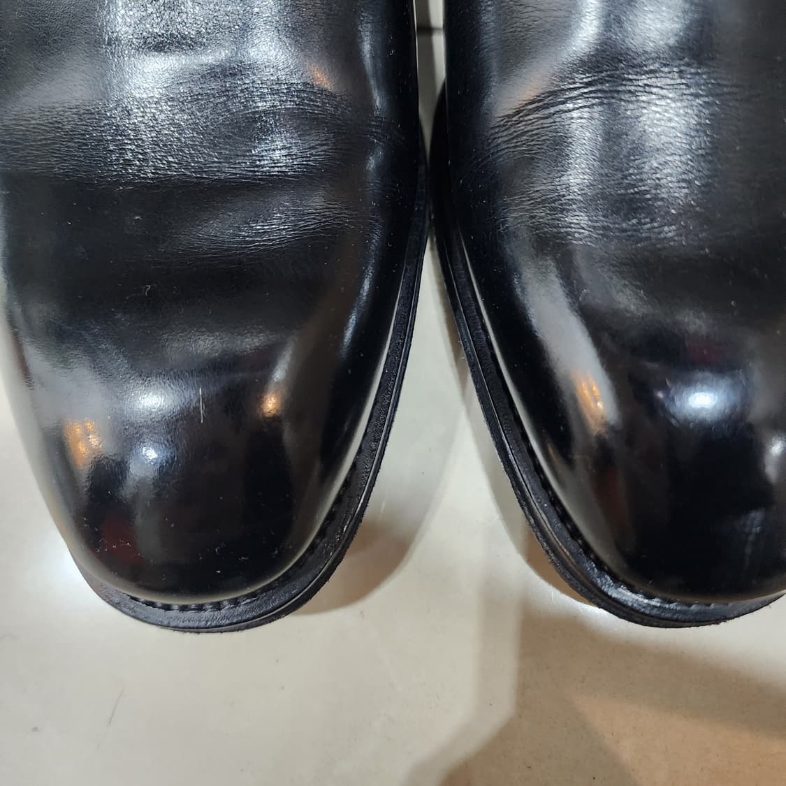 페레가모 남성 로퍼 블랙 7사이즈 상품이미지3