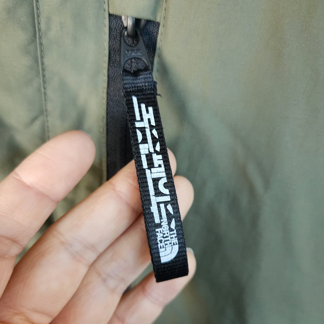 노스페이스 바람막이 점퍼 상품이미지3