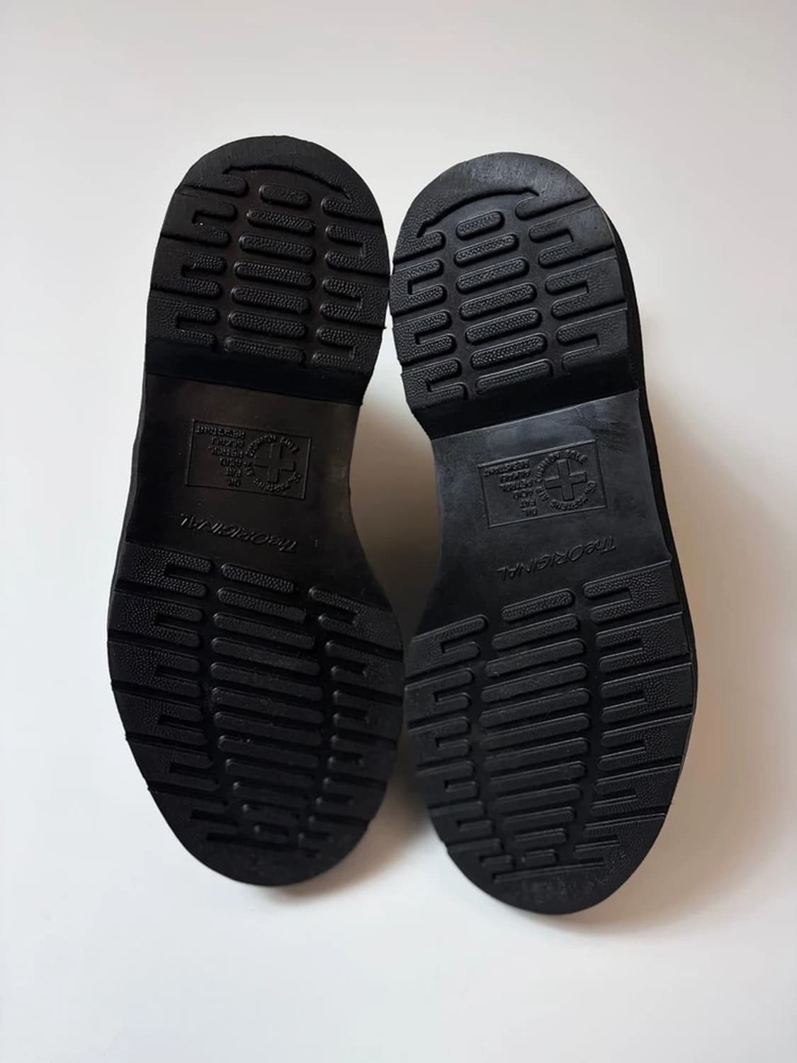 닥터마틴 시그니처 8홀 1460 스무스 워커 Q1530 상품이미지7