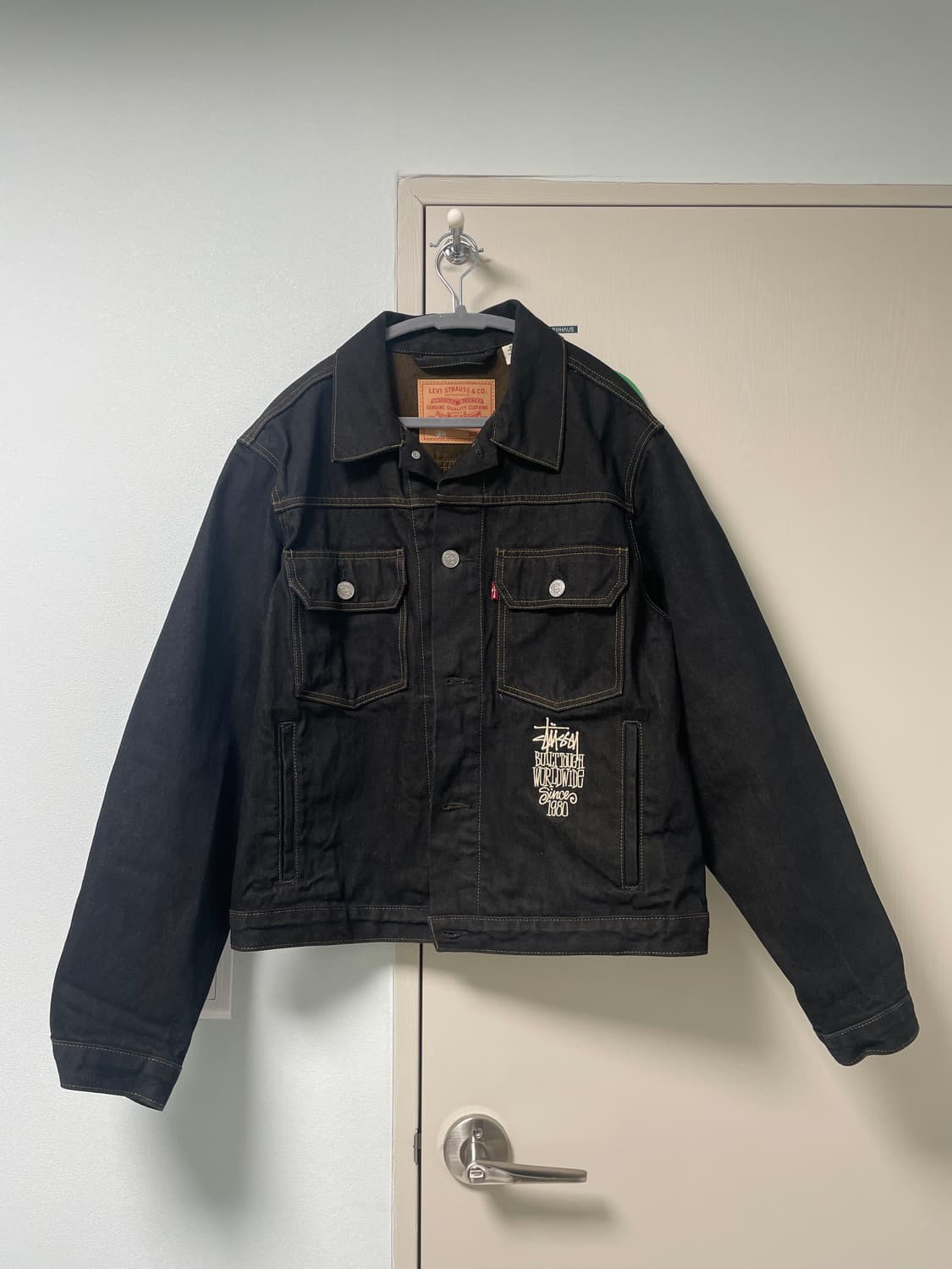 (M)스투시 리바이스 크리스피 린스 트러커 자켓 블랙 상품이미지1