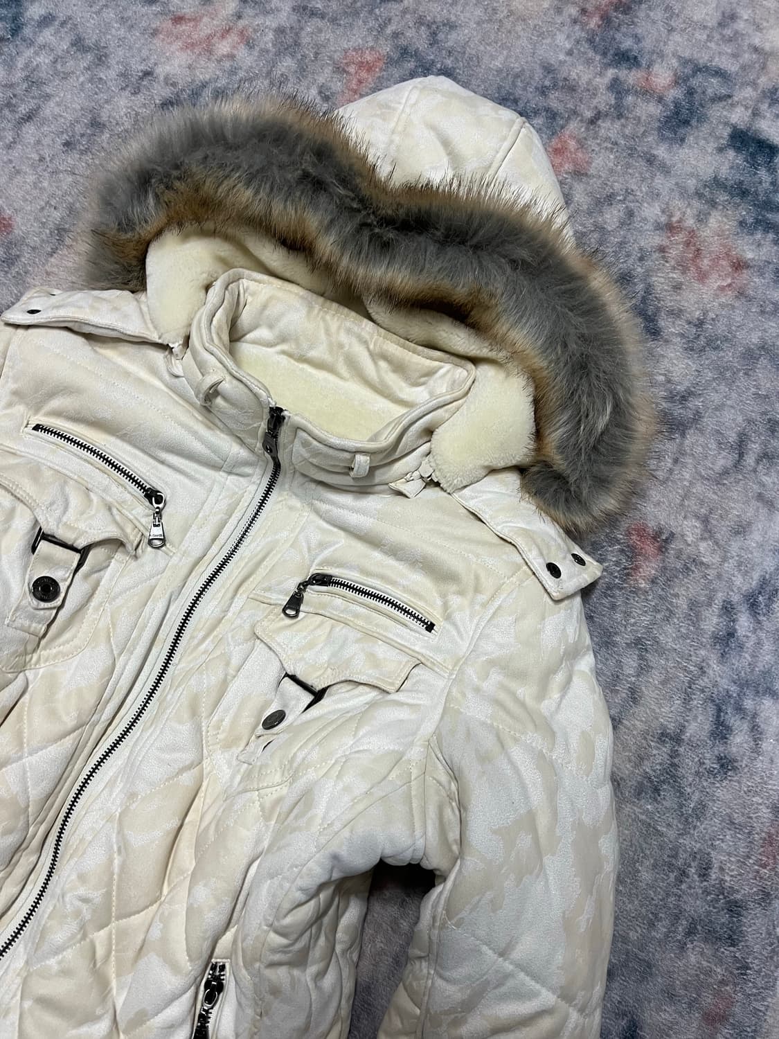 In the attic sand beige camo hood fur ja 상품이미지4