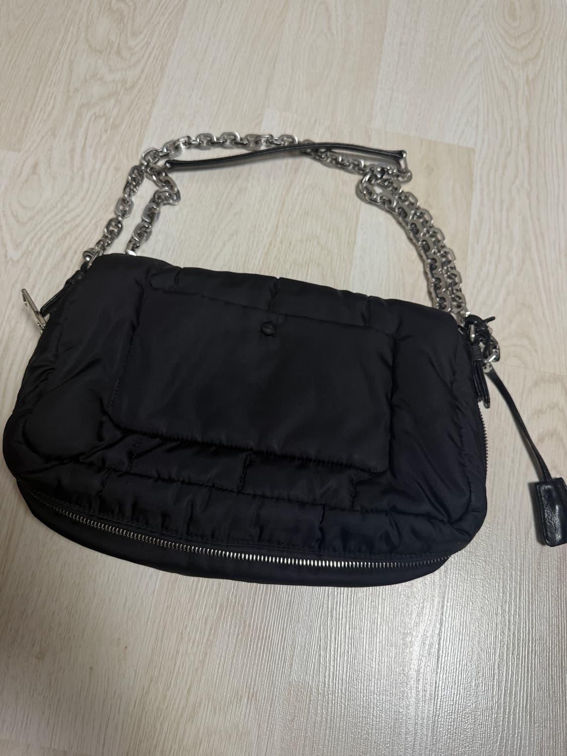 프라다 체인 숄더백 상품이미지2