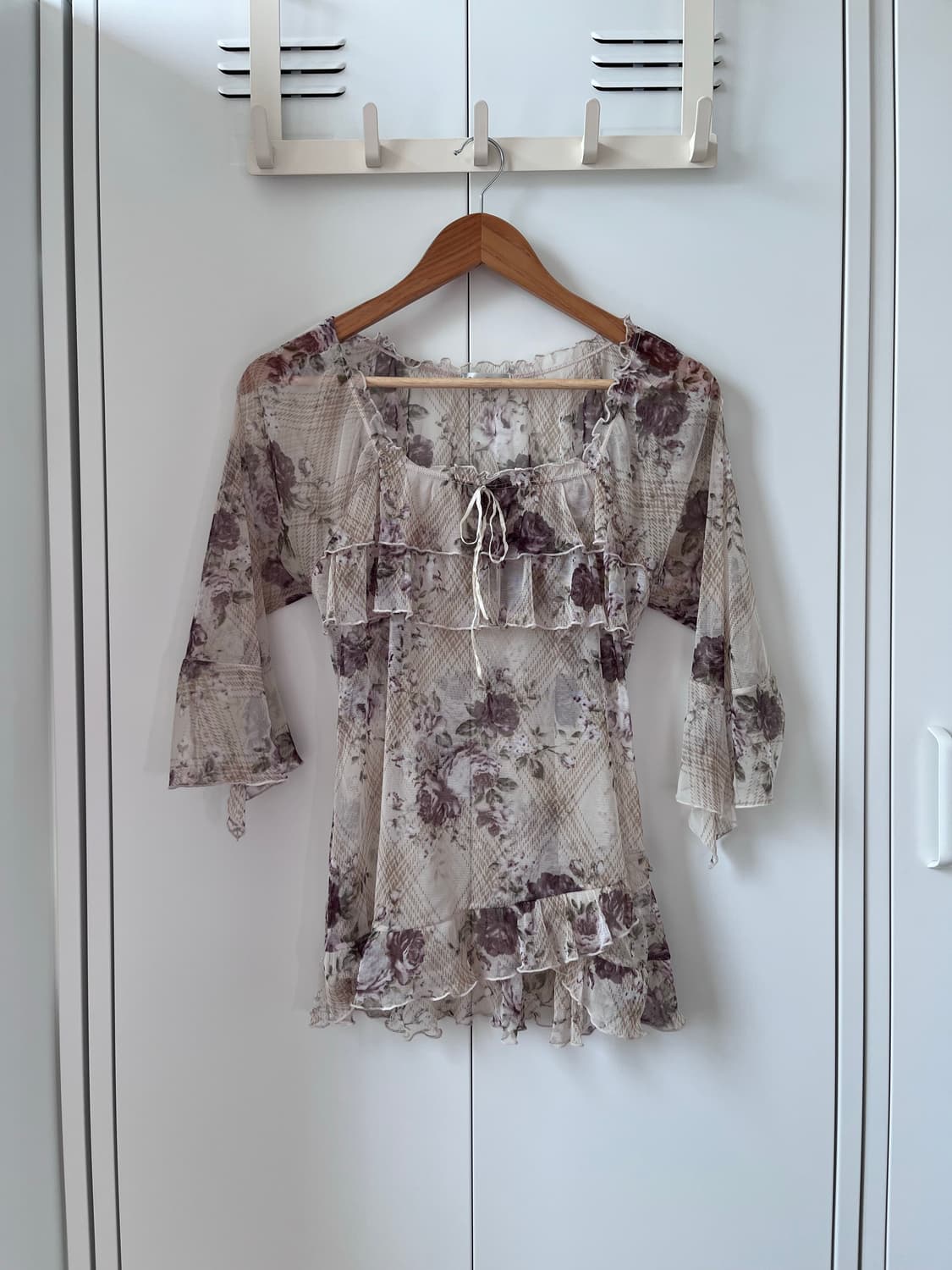 로사체리 Rosa cheri  장미 프릴 시스루 블라우스 상품이미지4