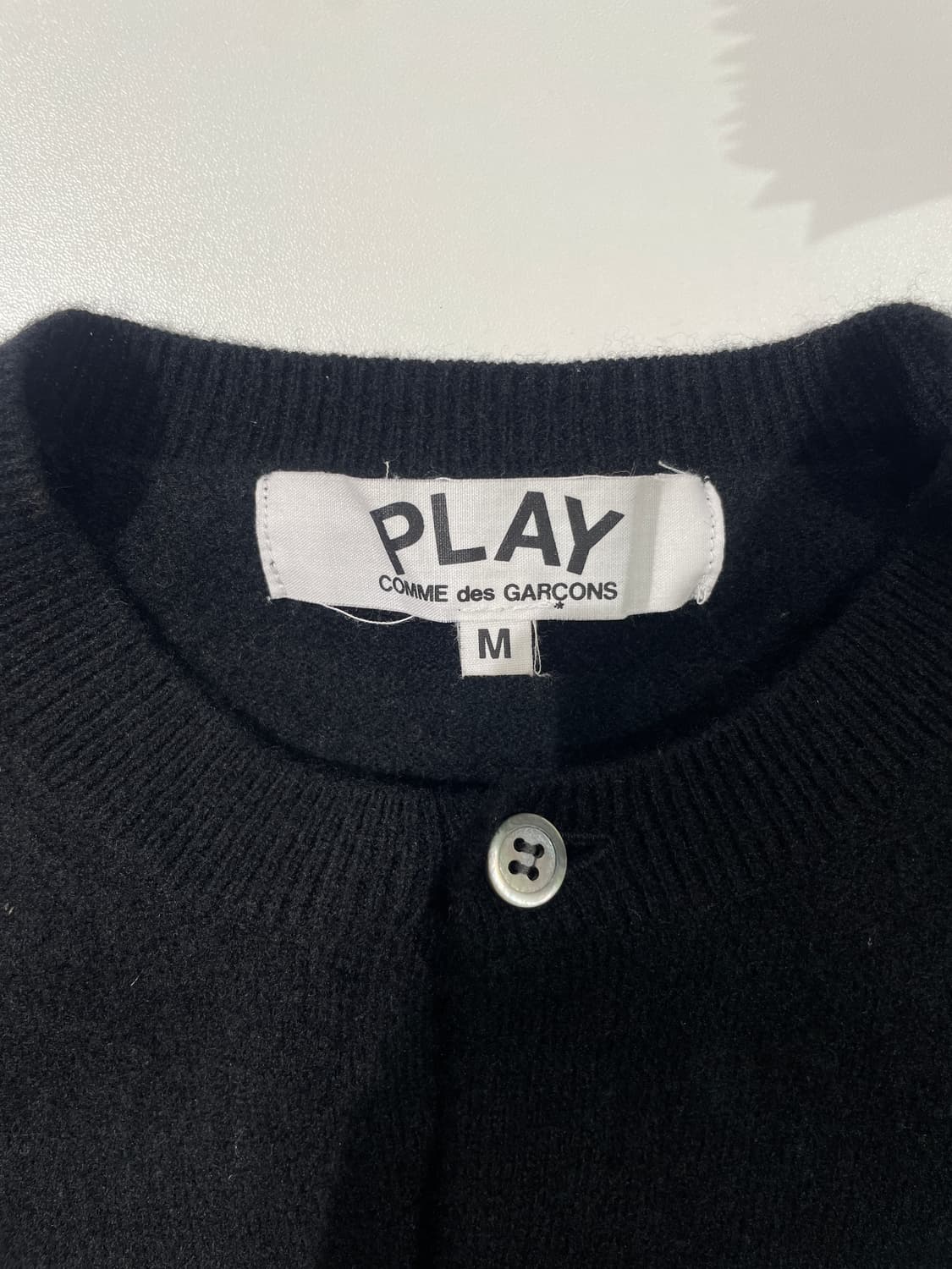 꼼데가르송 플레이 블랙 화이트 하트 와펜 울 가디건 상품이미지7