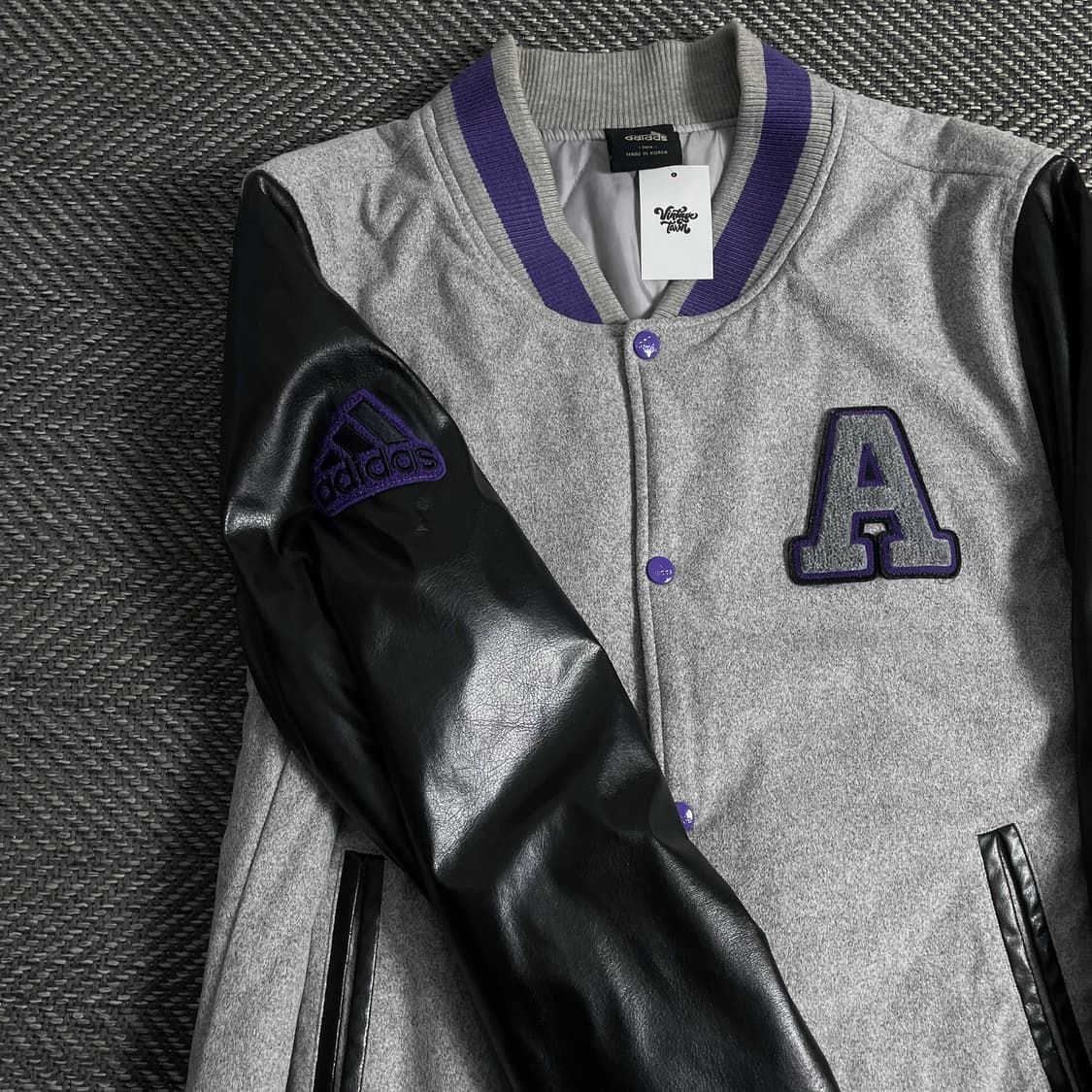 아디다스 빅로고 스웻 레더 바시티 자켓o 3186 상품이미지3