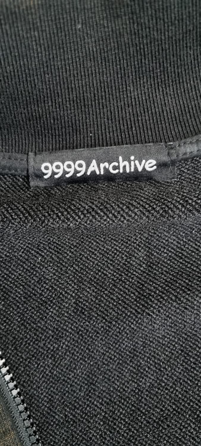 9999아카이브 워시드 봄버 져지 L _ 남성가단 _ 63cm

총장_  상품이미지9