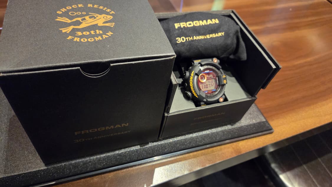 프로그맨 30주년 흑금 팝니다. 상품이미지3