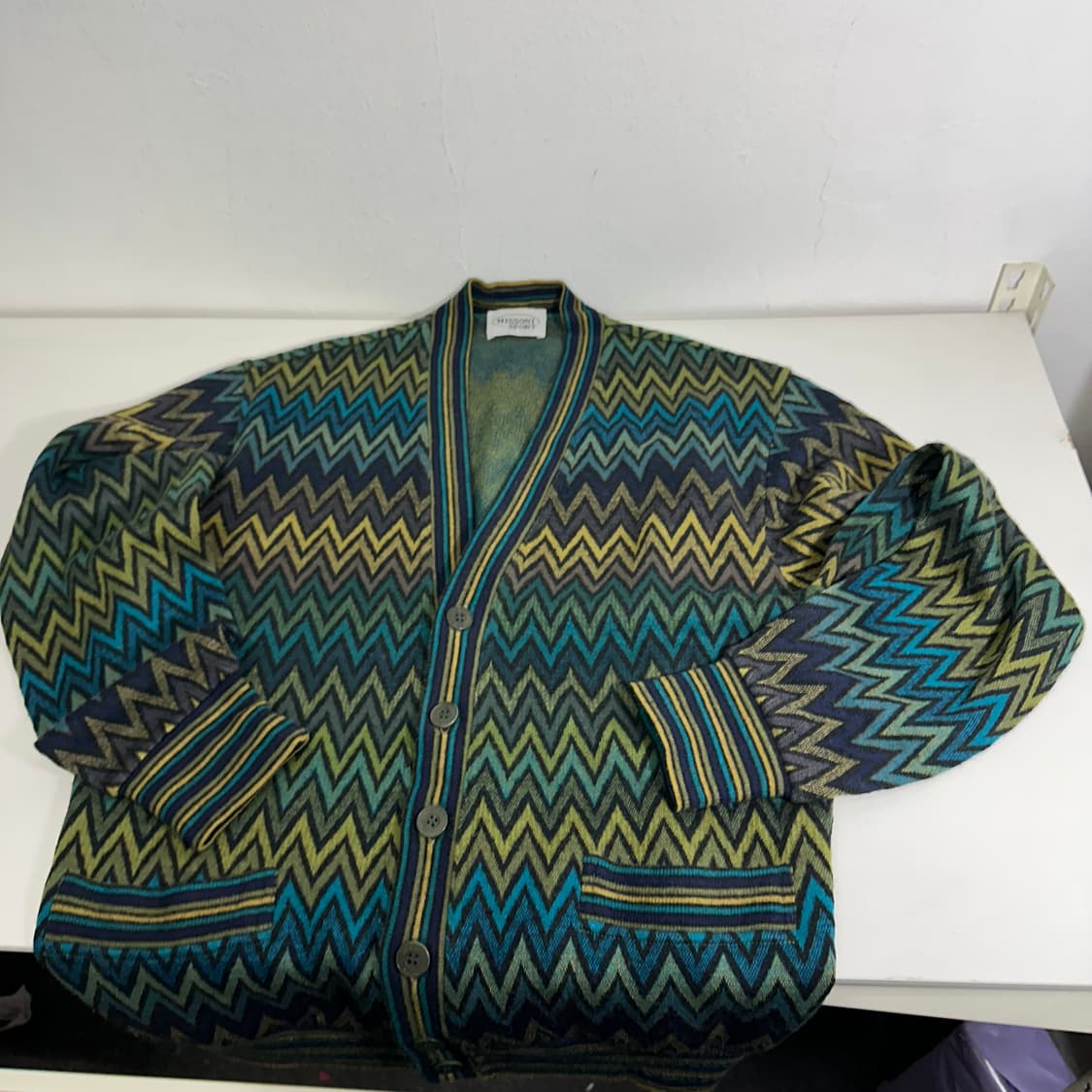 100 미쏘니 스포츠 멀티컬러 패턴 가디건 상품이미지3