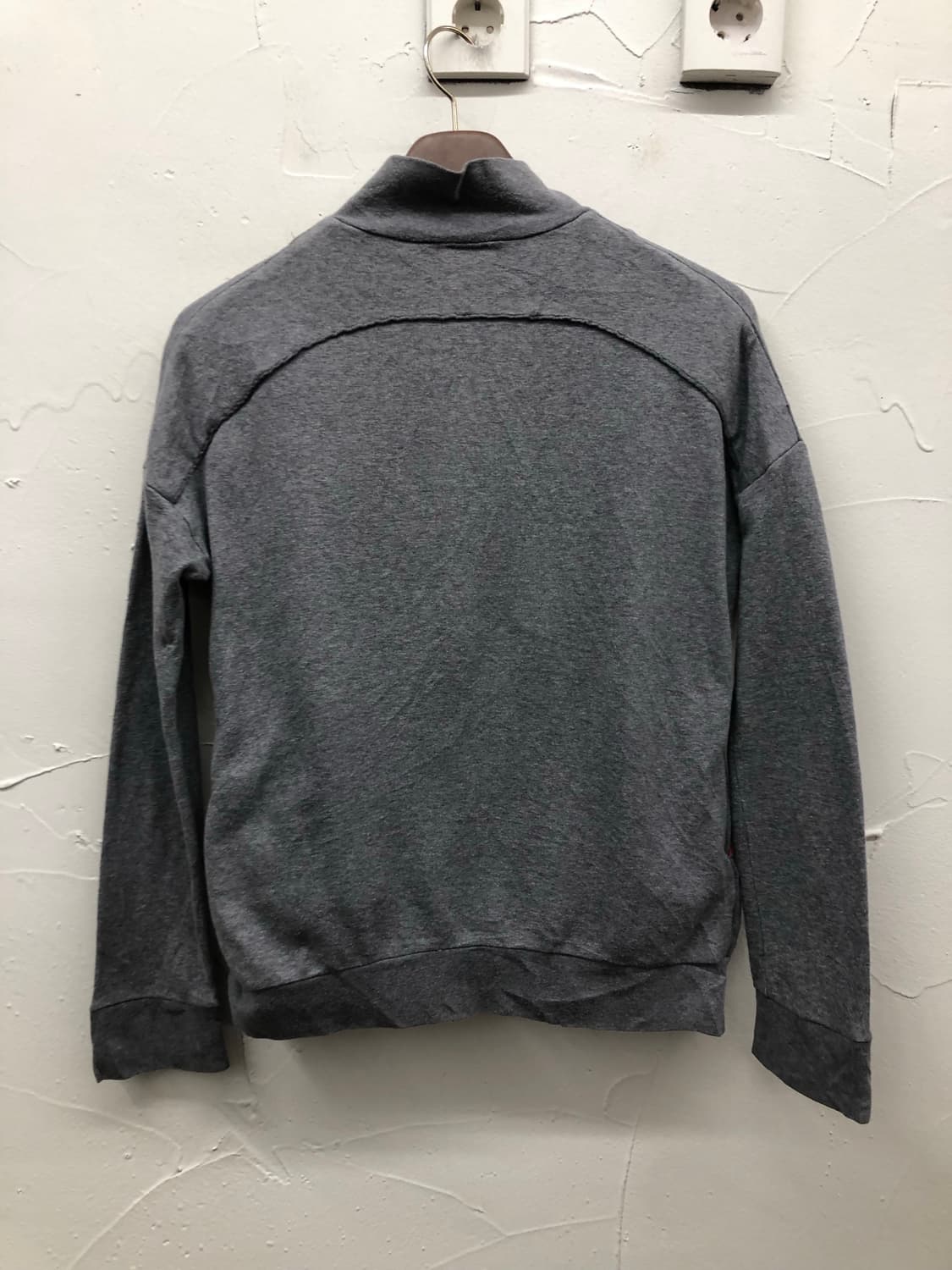 이세이 미야케 전 디렉터 집업 상품이미지2