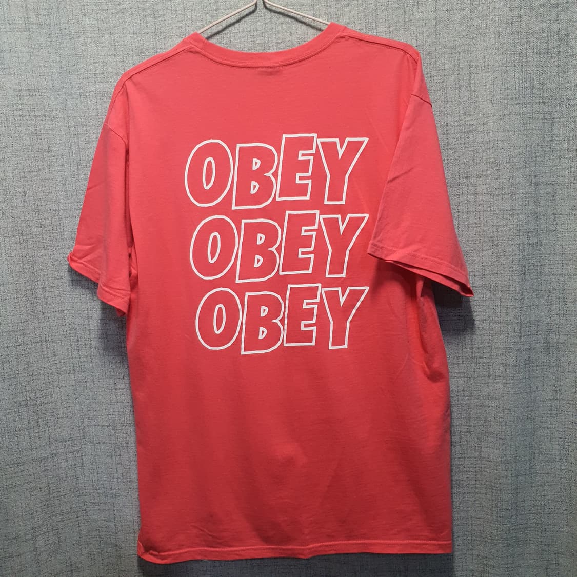 오베이 OBEY 반팔 티셔츠 코랄색  상품이미지2
