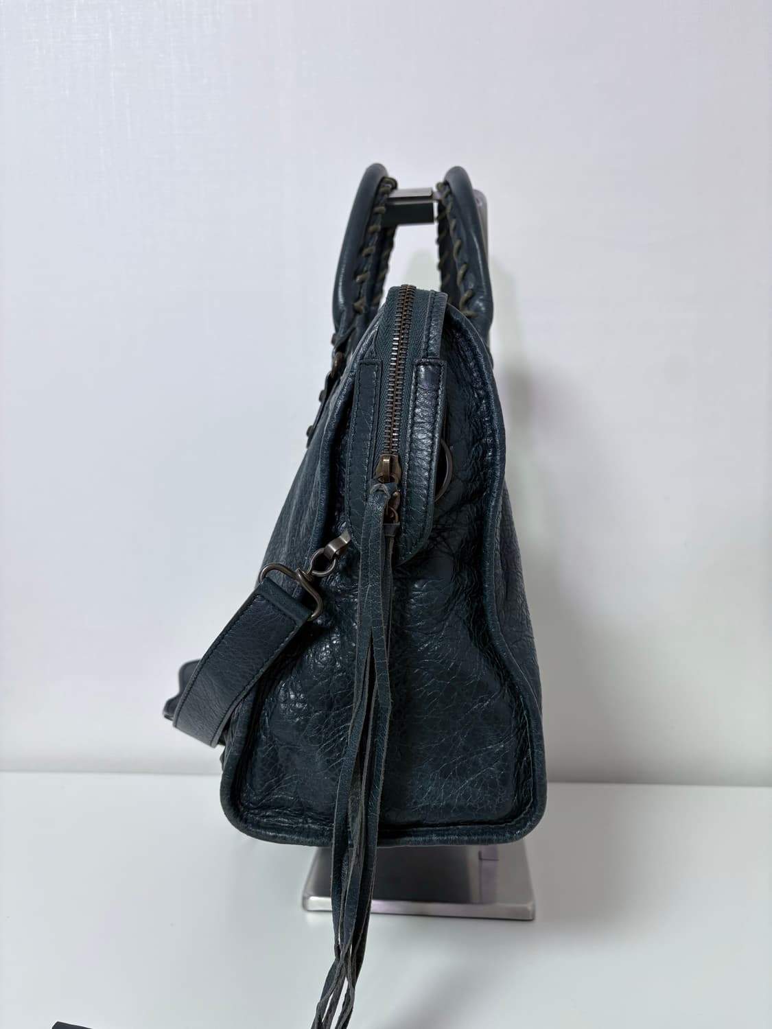 발렌시아가 시티 모터백 다크그린 미디움 상품이미지4