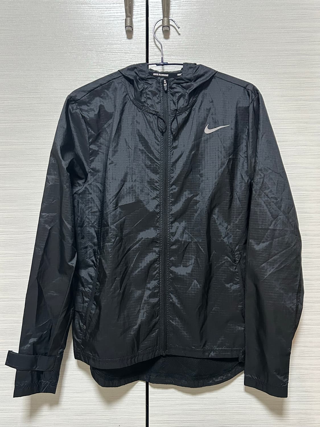나이키 러닝 윈드브레이커 S 사이즈 블랙 상품이미지1