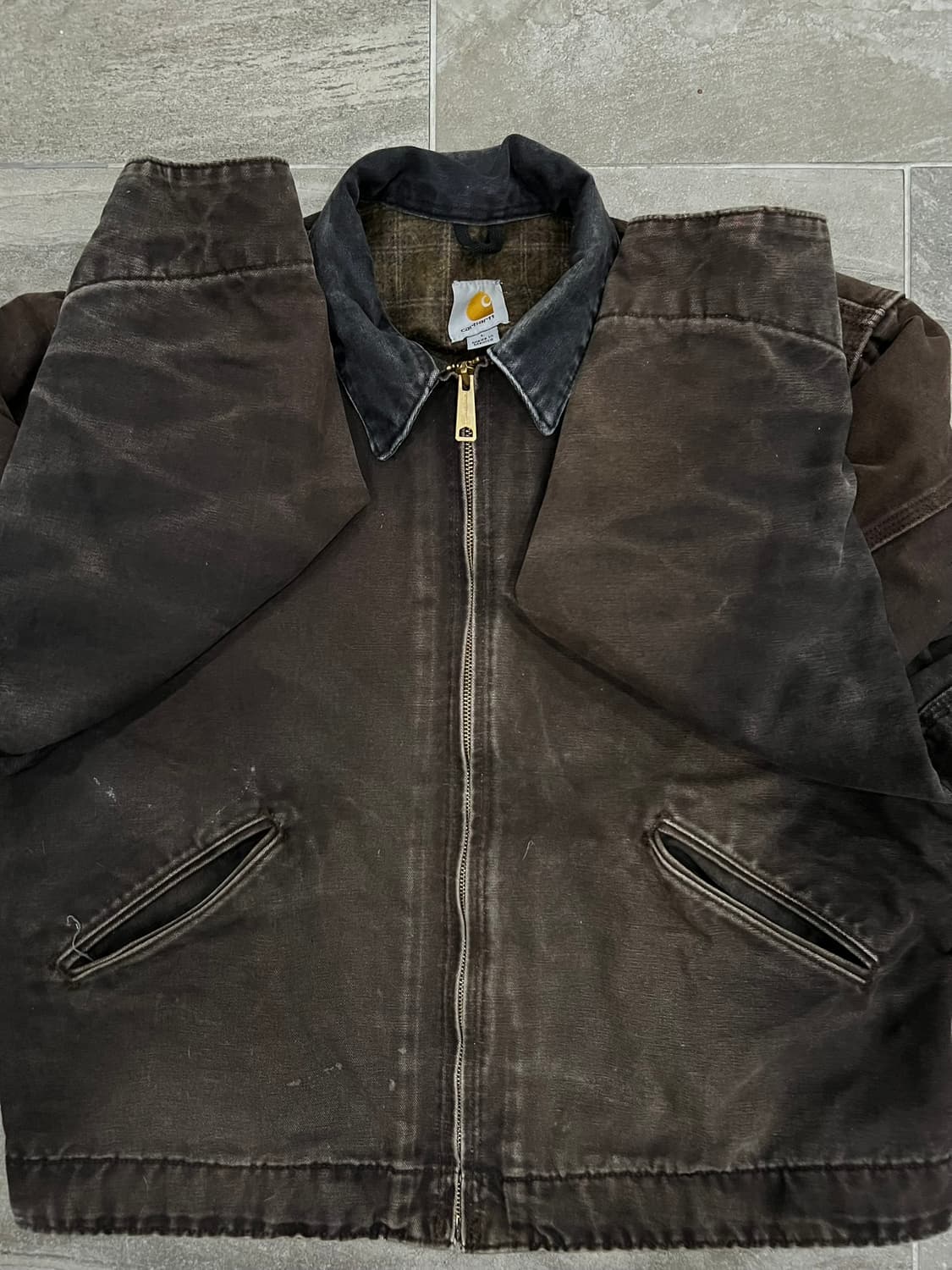 ( L) 칼하트 디트로이트 자켓 J97 DKB 다크브라운 상품이미지8