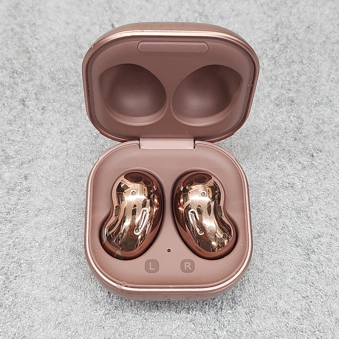 삼성 갤럭시 버즈 라이브 미스틱 브론즈 상품이미지3