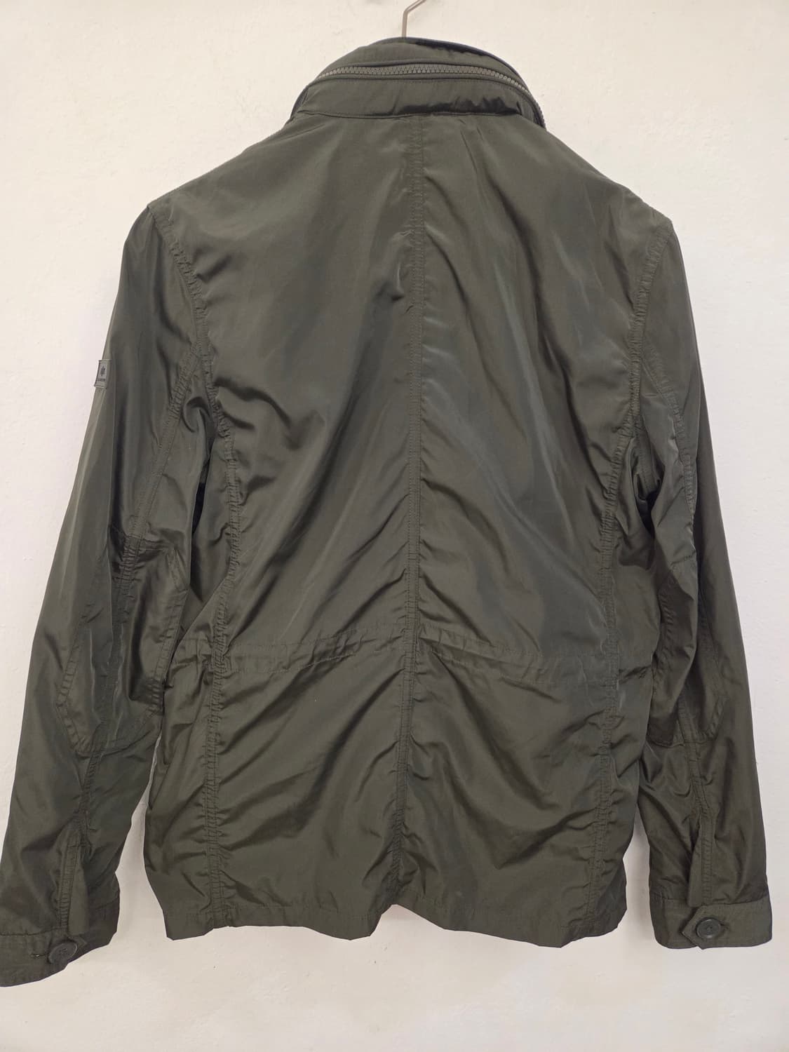 알마니 남성 카키 점퍼 상품이미지5