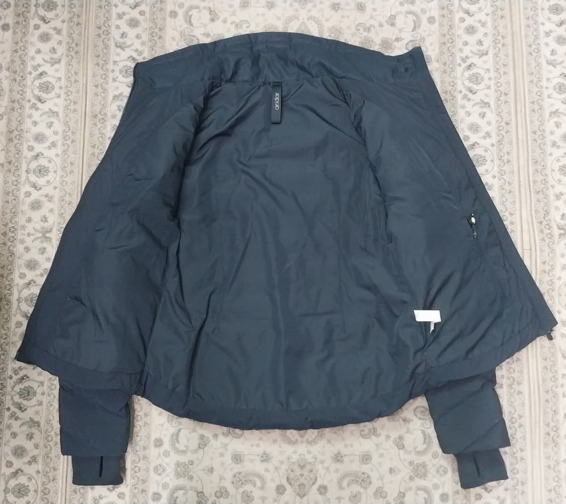 안다르 에어플라이 구스다운 (보관포켓 내장됨) 상품이미지4