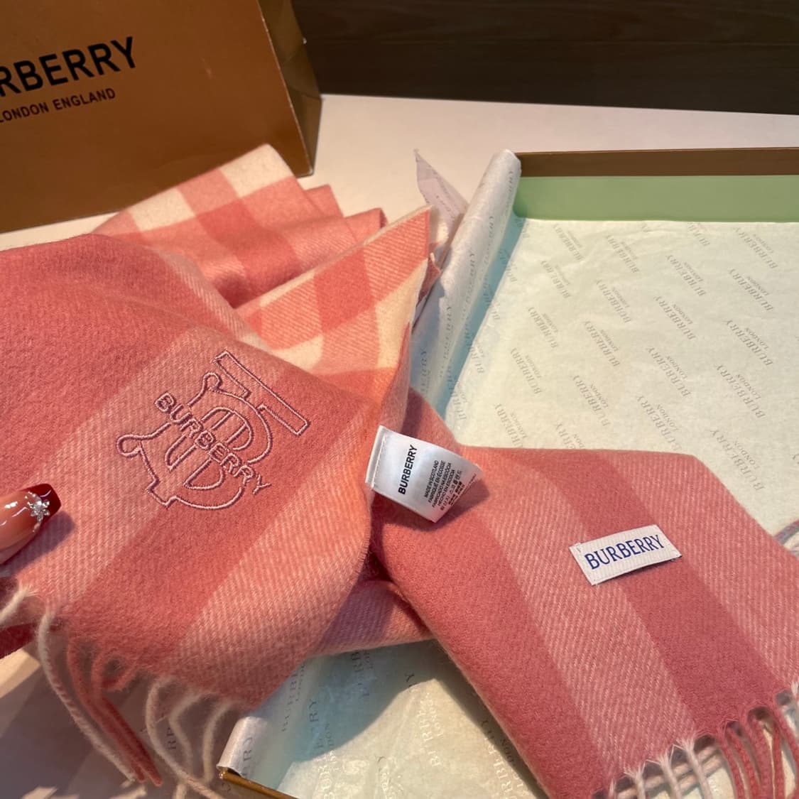 버버리 양면 머플러 램스울 100% 추동 단품
 상품이미지5