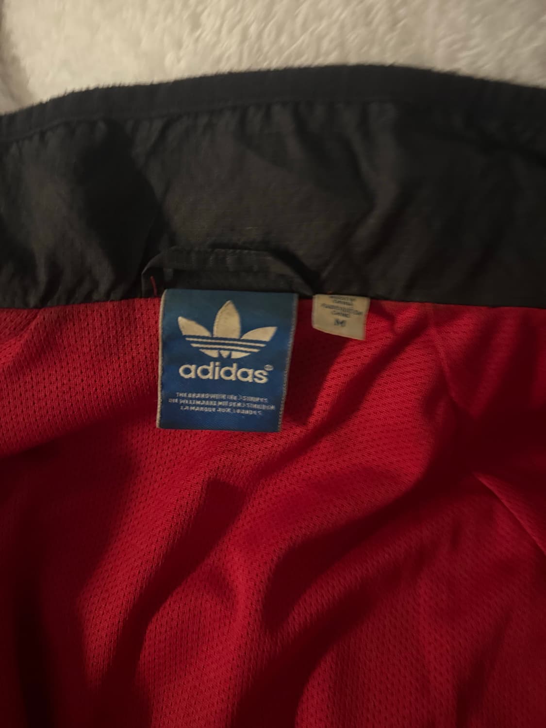 아디다스 리버풀 바람막이 블랙 레드 리버풀 상품이미지4