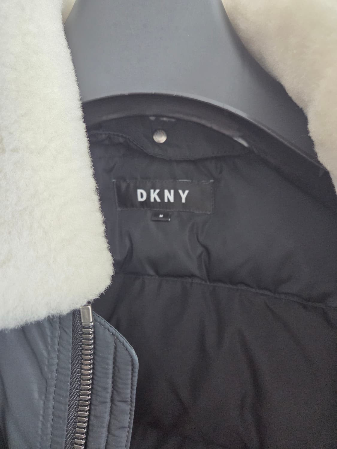 DKNY 양털카라 시어링 구스다운 상품이미지2