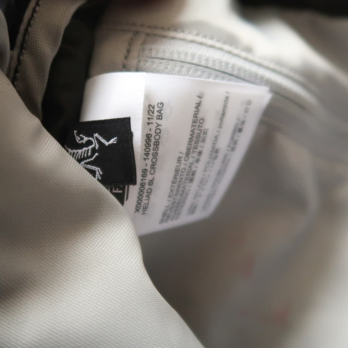 아크테릭스 헬리아드6 크로스 백 상품이미지6