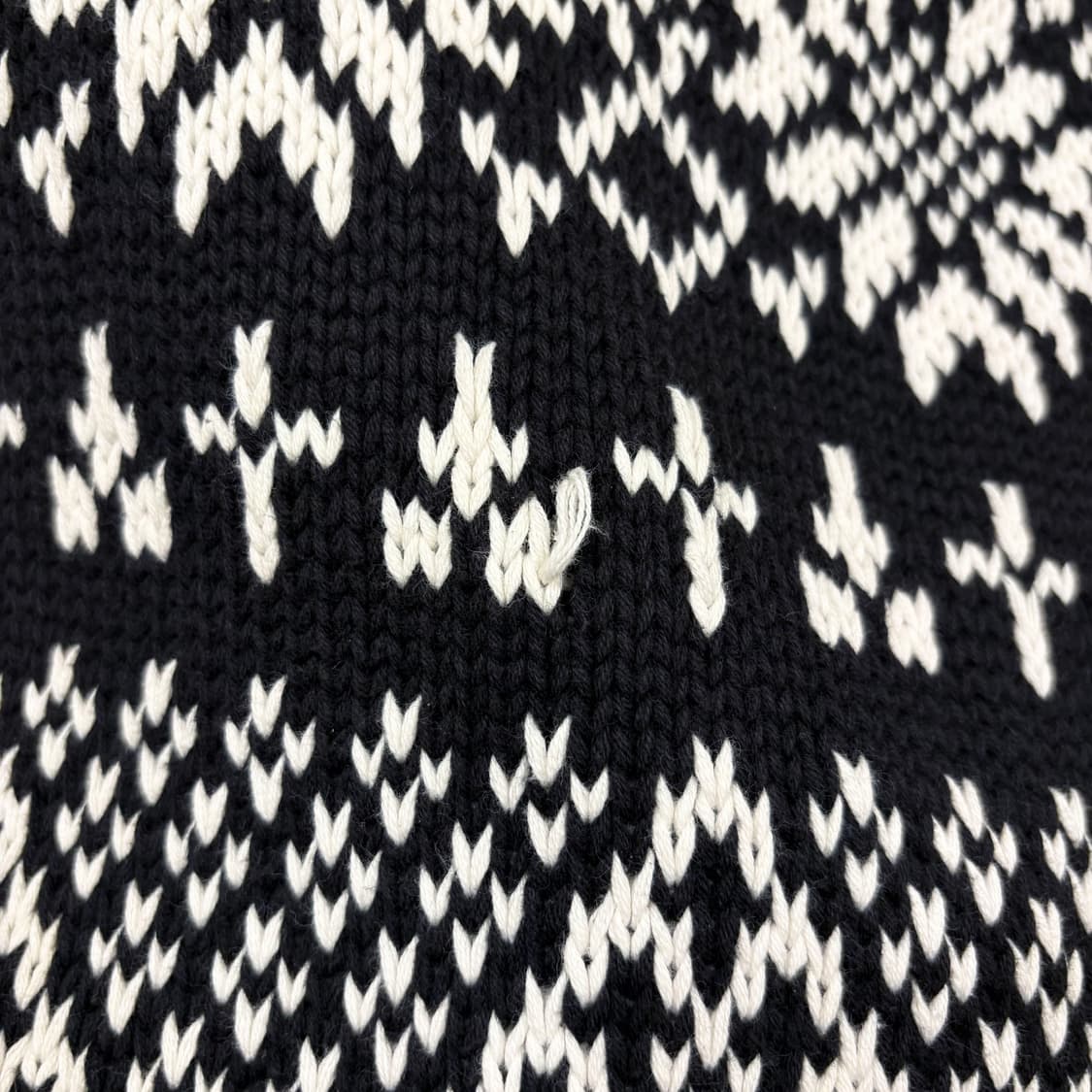 갭 라운드넥 긴팔 코튼 니트 페어아일 노르딕 패턴 디테일 블랙 아이보리 상품이미지9