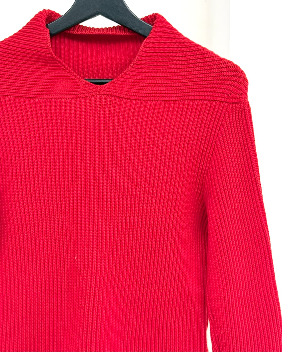 jw 앤더슨 레드 브이넥 울 니트 상품이미지4