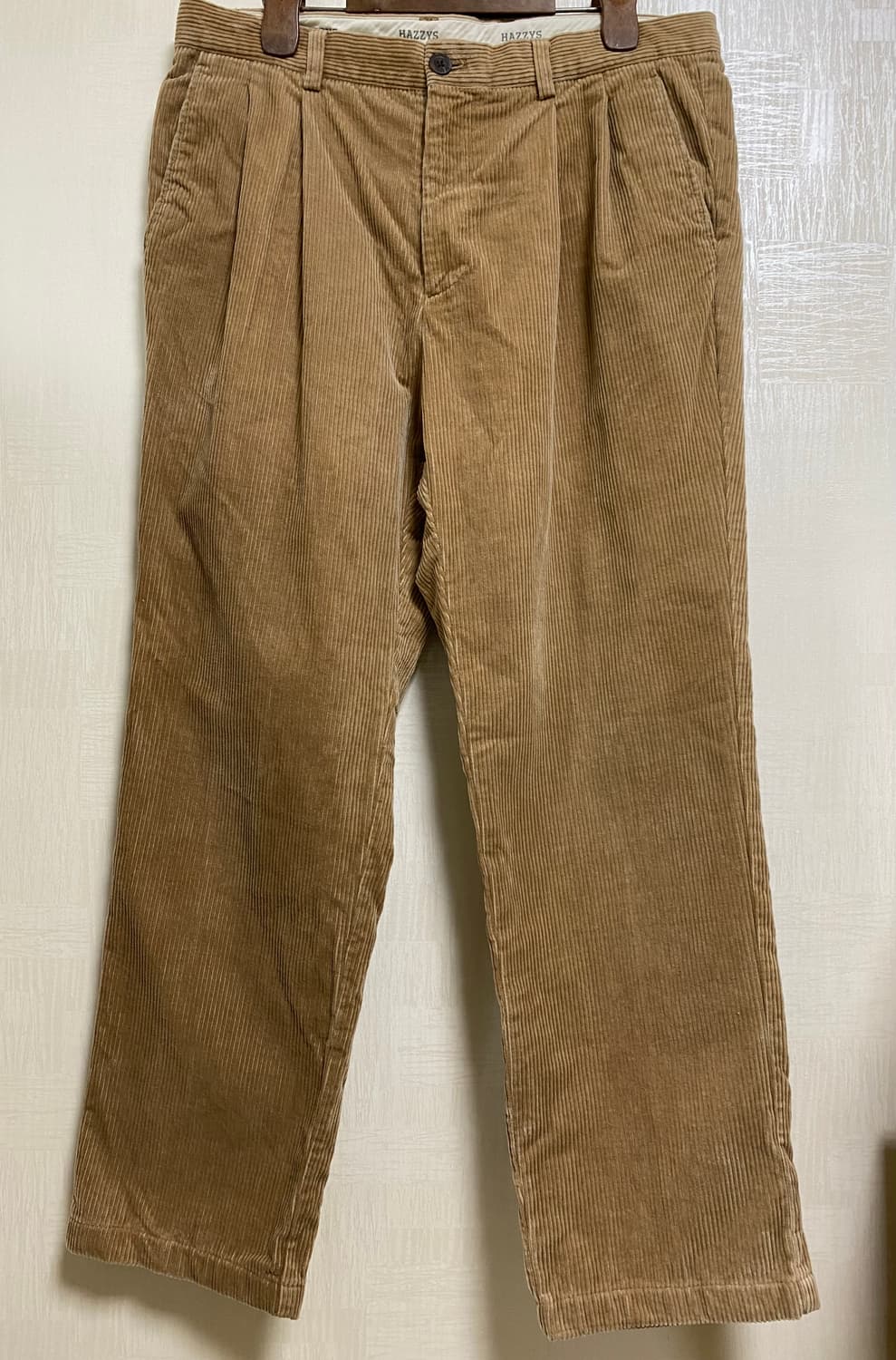헤지스 Hazzys / 코듀로이 골덴 브라운 투턱 팬츠 / 86 상품이미지1
